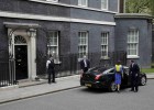 Cameron ratifica a Osborne como ministro de Economía Cameron ratifica a Osborne como ministro de Economía