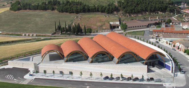 Instalaciones de Bodegas Protos en la localidad de Peñafiel (Valladolid), en la Ribera del Duero.
