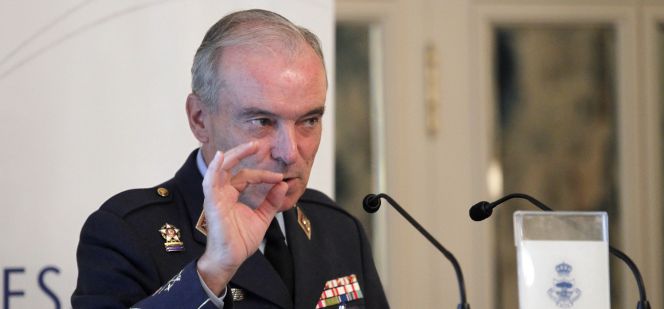 El teniente general Ignacio Azqueta, director general del INTA.