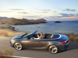 Opel Cascada Cabrio
