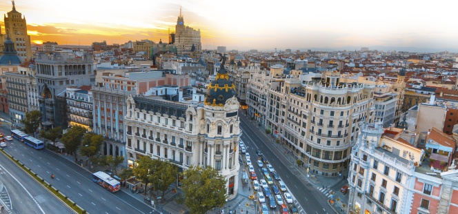 La confluencia de las calles madrileñas de Alcalá y la Gran Vía.