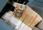 El Tesoro coloca 3.458 millones en letras y vuelve a ofrecer tipos negativos El Tesoro coloca 3.458 millones en letras y vuelve a ofrecer tipos negativos