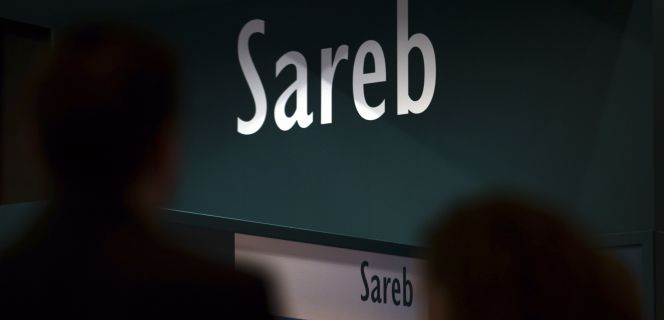 Imagen promocional de Sareb en un salón inmobliario.