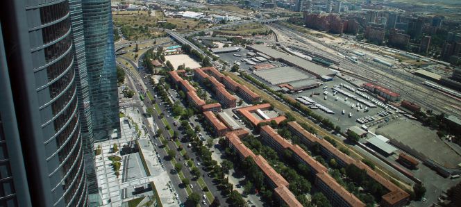 Vista de los terrenos donde está previsto desarrollar la operación Distrito Castellana Norte.