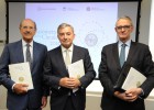 Los empresarios piden que no se pare el impulso reformista Los empresarios piden que no se pare el impulso reformista
