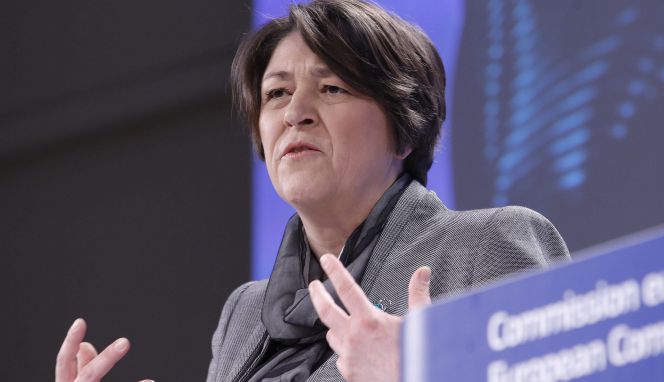 La comisaria de Transportes de la UE, Violeta Bulc. EFE