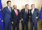Dijsselbloem quiere retrasar su ‘duelo’ con Guindos Dijsselbloem quiere retrasar su ‘duelo’ con Guindos