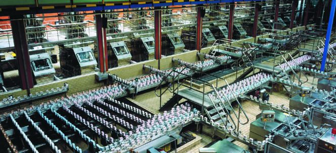 Líneas de envasado de briks de leche.