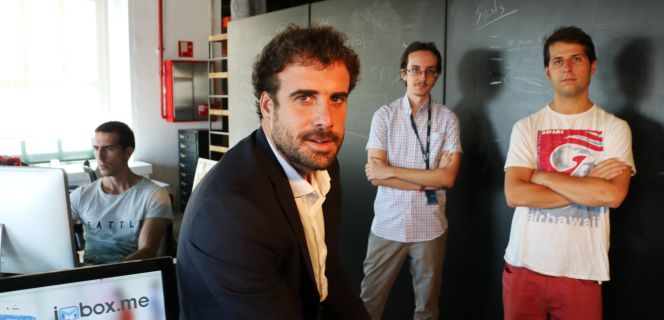 IMBox, un WhatsApp español para la empresa y contra el espionaje