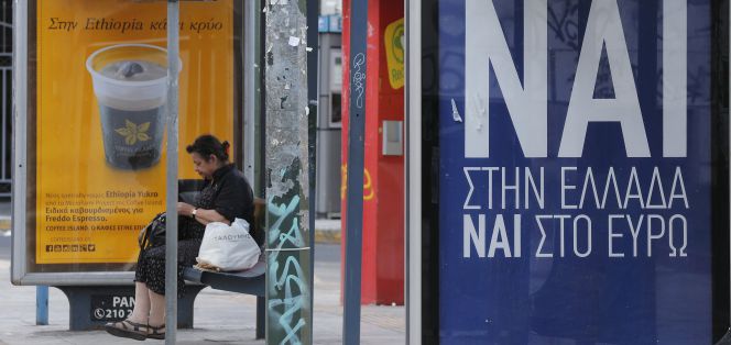Un cartel instando al sí en el referéndum del domingo.