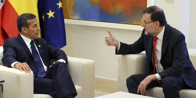 El jefe del Gobierno, Mariano Rajoy, durante la reunión que mantuvo con el presidente de Perú, Ollanta Humala, en el Palacio de la Moncloa.