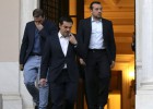 Tsipras se rinde: pide un tercer rescate a Europa y renuncia a sus condiciones Tsipras se rinde: pide un tercer rescate a Europa y renuncia a sus condiciones