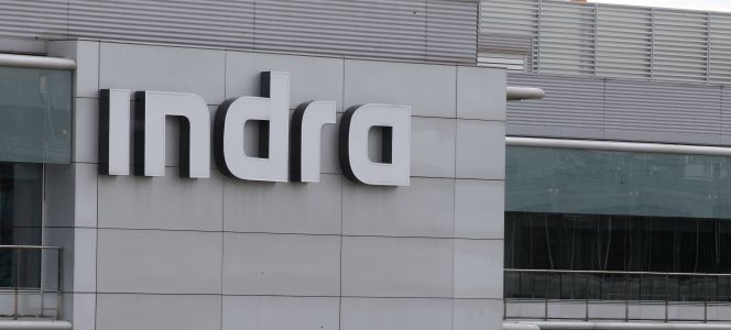 Indra ofrece 25 días por año a los despedidos con un tope de 14 meses