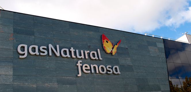 Edificio Gas Natural, empresa que ha lanzado una nueva aplicación: YoLeoGas.