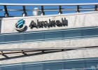 Almirall triplica su beneficio semestral Almirall triplica su beneficio semestral
