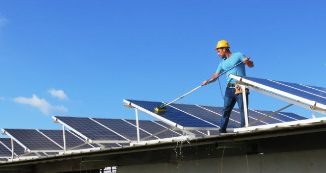 En solar vamos contra la corriente