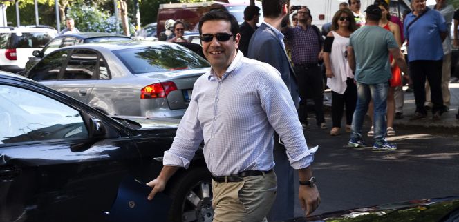 El primer ministro griego, Alexis Tsipras, a su llegada a una reunión en Atenas.
