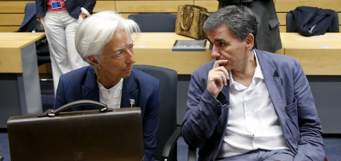 Christine Lagarde, gerente del FMI, junto al ministro griego de Finanzas, Euclides Tsakalotos