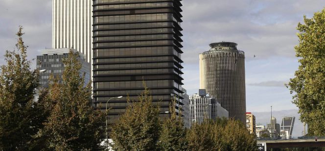 Vista de la zona de Azca en el Paseo de la Castellana, en Madrid, uno de los centros financieros y comerciales de la capital española.