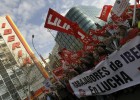 La crisis acorta las huelgas La crisis acorta las huelgas