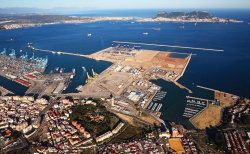 El transporte marítimo navega en aguas procelosas