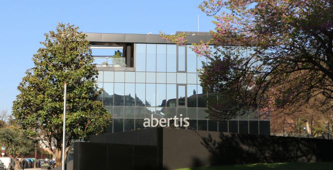 Abertis invertirá 590 millones en sus concesiones francesas por la extensión de los contratos