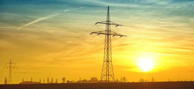 ¿Cómo deben mejorar las eléctricas el Servicio de Atención al Cliente?