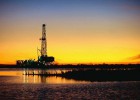 El petróleo ahonda su desplome y desciende otro 6% El petróleo ahonda su desplome y desciende otro 6%