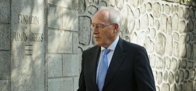 Manuel Pizarro, consejero de El Corte Inglés a su llegada a la junta de accionistas.