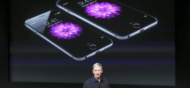 Tim Cook en la presentación de los últimos iPhones.