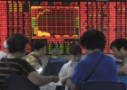 El Ibex pierde los 9.700 y cae a mínimos de trece meses El Ibex pierde los 9.700 y cae a mínimos de trece meses