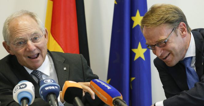 El presidente del Bundesbank, Jens Weidmann (derecha) junto al ministro de Finanzas, Wolfgang Schäuble.