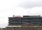 Vodafone estudia introducir bajas voluntarias en el ERE Vodafone estudia introducir bajas voluntarias en el ERE