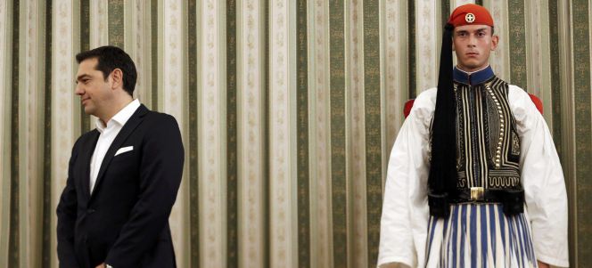 Alexis Tsipras durante la ceremonia en la que prometió su cargo como nuevo primer ministro.