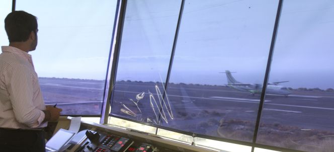 Enaire cede y los controladores desconvocan las huelgas