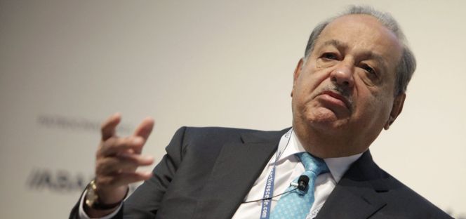 El empresario mexicano Carlos Slim, durante el congreso "Talento en Crecimiento" que organiza la CEDE (Confederación Española de Directivos y Ejecutivos) en La Coruña.