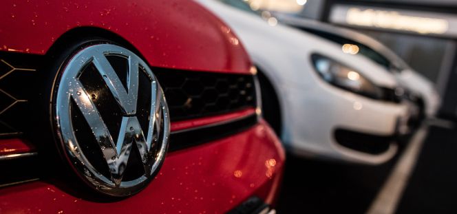 Automóvil del Grupo Volkswagen en un concesionario de Inglaterra.