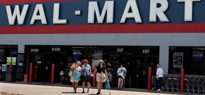 Walmart se desploma un 10% tras recortar sus previsiones