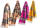 La bufanda de Burberry se reinventa La bufanda de Burberry se reinventa