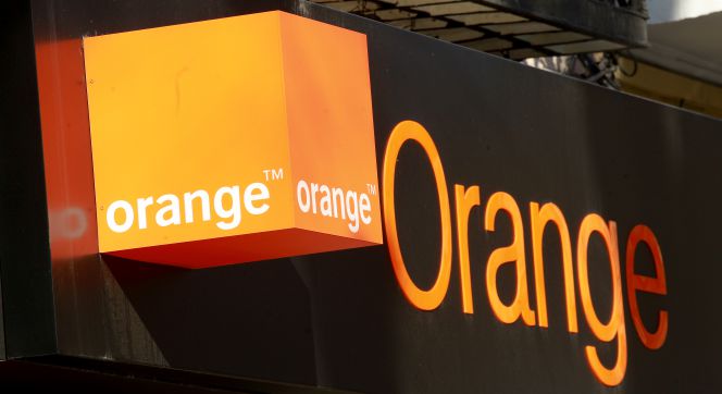 Logotipo en una tienda Orange