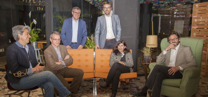 Mercedes Valcárcel, Pedro Corral, Juan Luis Moreno, Ferran Foix, Cristina Álvarez y Jose Moncada, miembros del equipo de Bolsa Social.