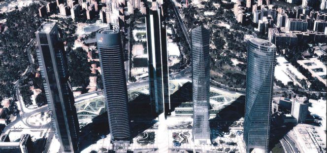 Recreación de la quinta torre en el Paseo de la Castellana, en el centro.