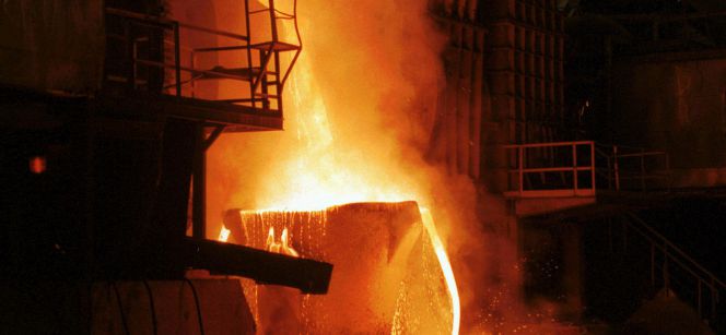 Imagen de una fábrica de fundición metalúrgica.