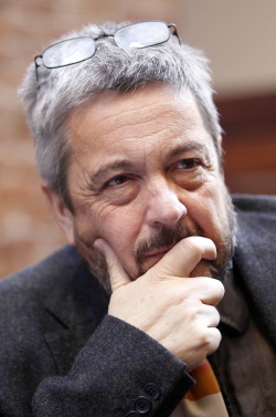 “Las escuelas deberían enseñar a crear puestos de trabajo”