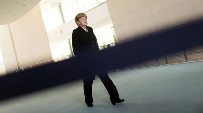 Angela Merkel, en la cancillería, antes de hablar sobre el atentado de París.