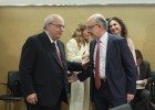 El Gobierno da dinero, con condiciones, a Cataluña El Gobierno da dinero, con condiciones, a Cataluña