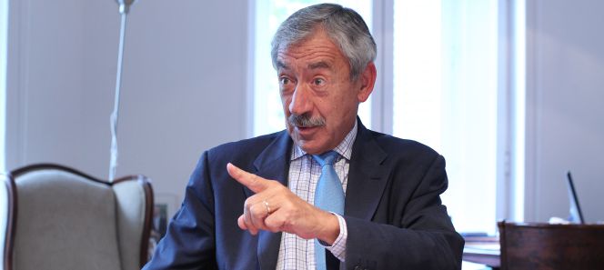 “Remunicipalizar servicios no es rentable y es un error”