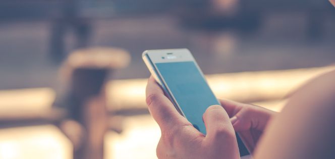 ¿Tu teléfono móvil te permite ahorrar?