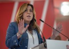 Los políticos presionan por
un acuerdo con la banca Los políticos presionan por
un acuerdo con la banca