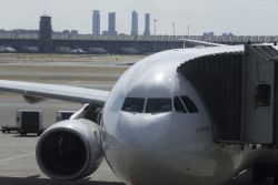 Puertos y aeropuertos pueden ser más competitivos